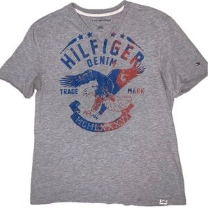 Vintage Y2K Tommy Hilfiger T-shirt Large Graphic Tee V-neck